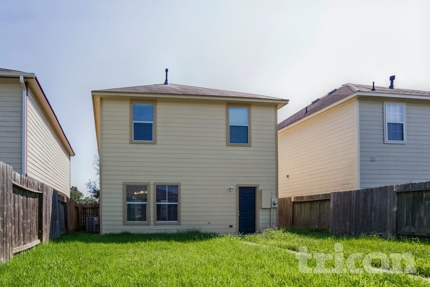 Building Photo - 11403 Carla St