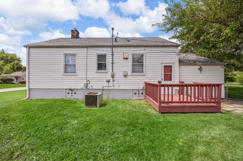 Building Photo - 3661 St Marguerite Ln