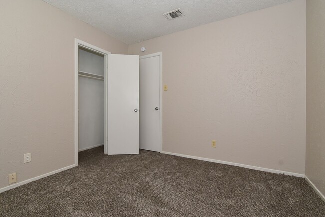 Building Photo - 3117 Chaparral- House