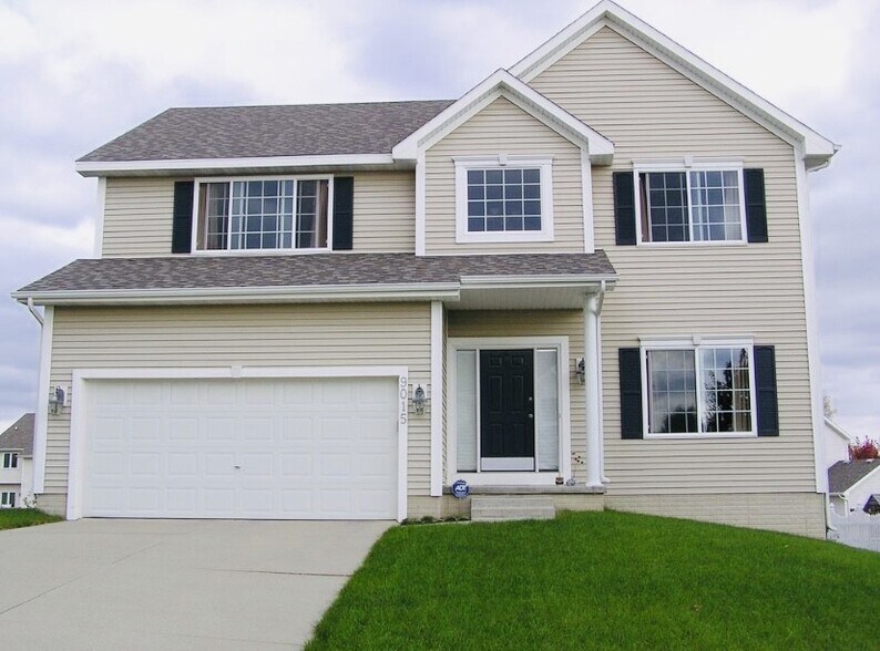 Building Photo - 9015 Telford Cir