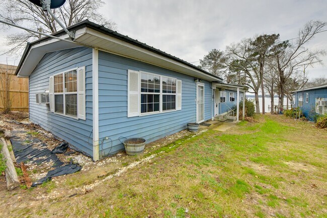 Building Photo - 141 Sunflower Ct