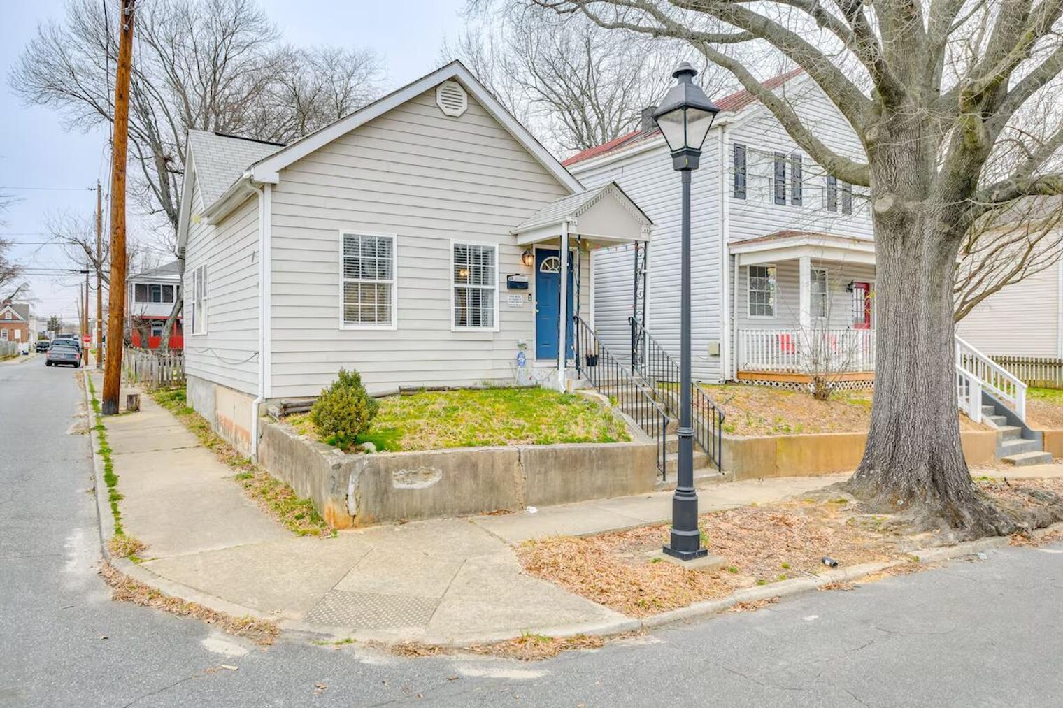 Building Photo - 1913 Dinwiddie Ave