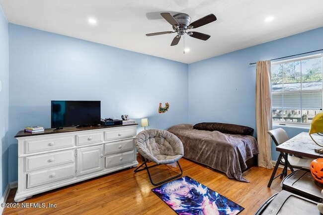 Building Photo - 6545 Newcastle Rd