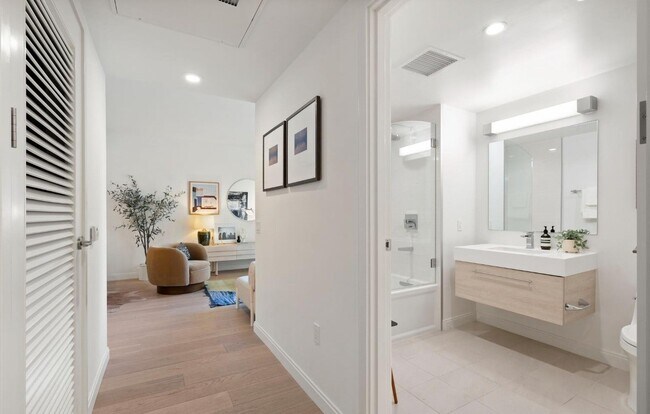 Building Photo - 555 Fulton St