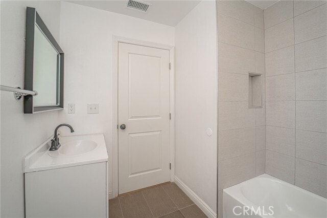 Building Photo - 1101 E 115th St