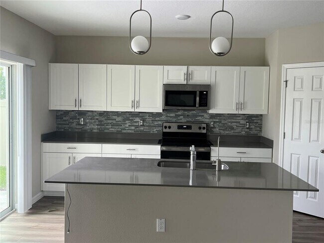 Building Photo - 34146 Scarlet Sage Ct