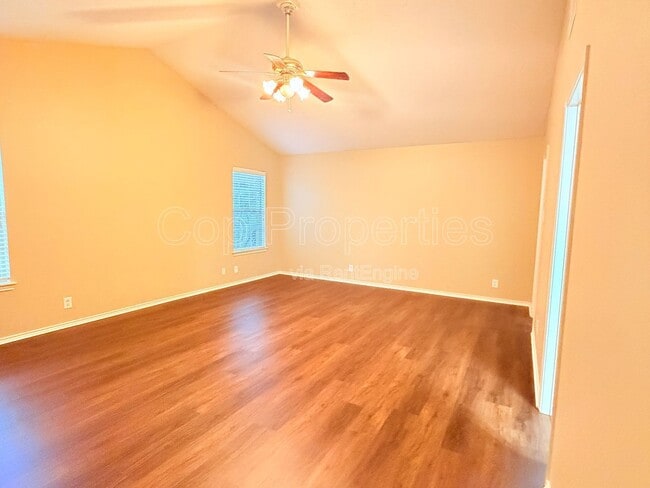 Building Photo - 15022 Polynesian