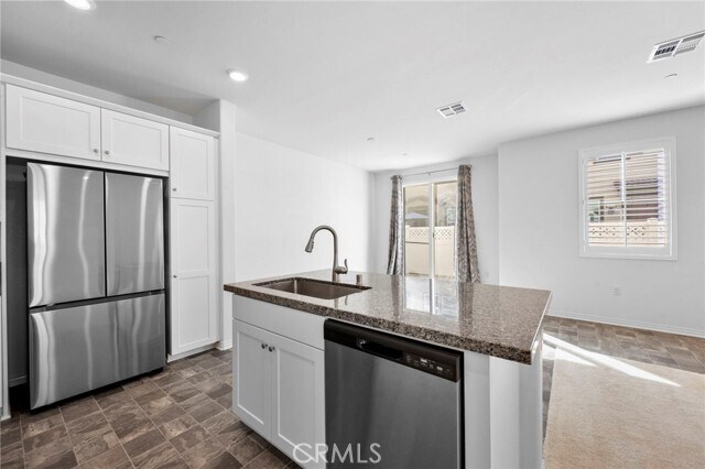 Building Photo - 34495 Agave Dr