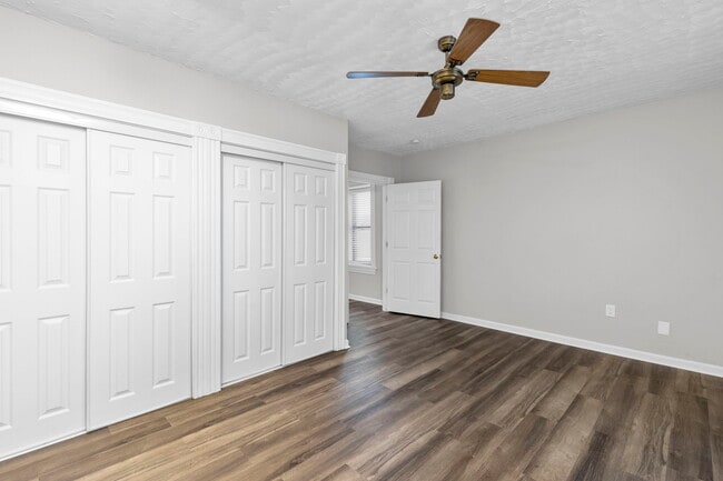 Building Photo - 1015 Ann Ave