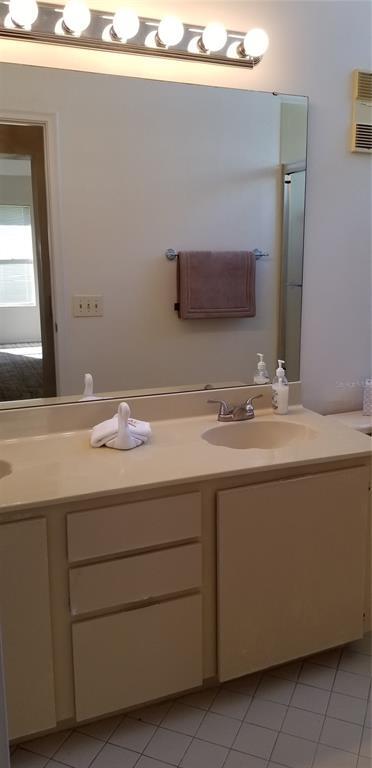 Building Photo - 6047 Bahia Del Mar Blvd S