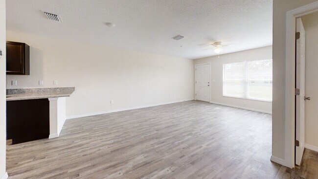 Building Photo - 125 Bahia Terrace Dr