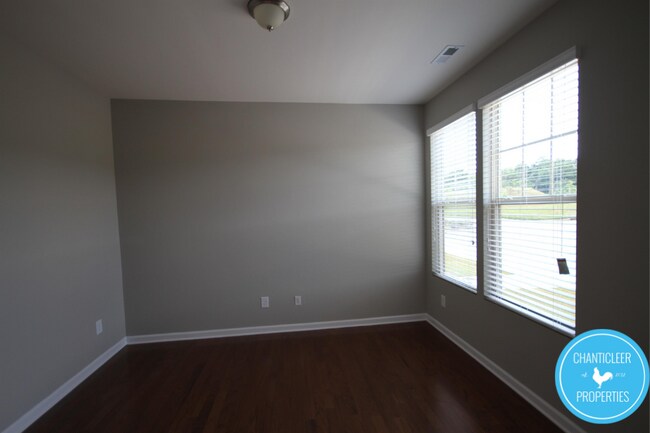 Building Photo - 2233 Sunny Cove Dr