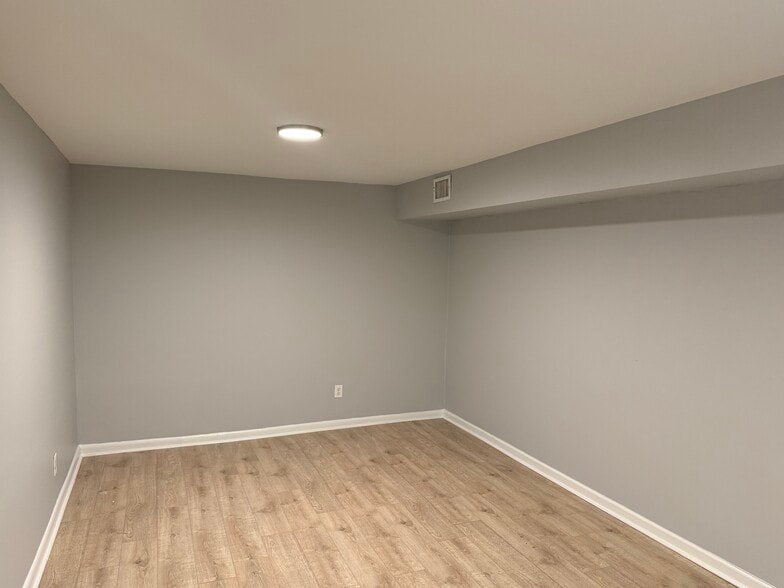 Building Photo - 317 Melvin Jones Dr