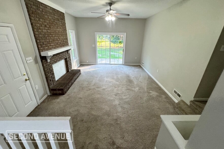 Building Photo - 321 Nugget Ct