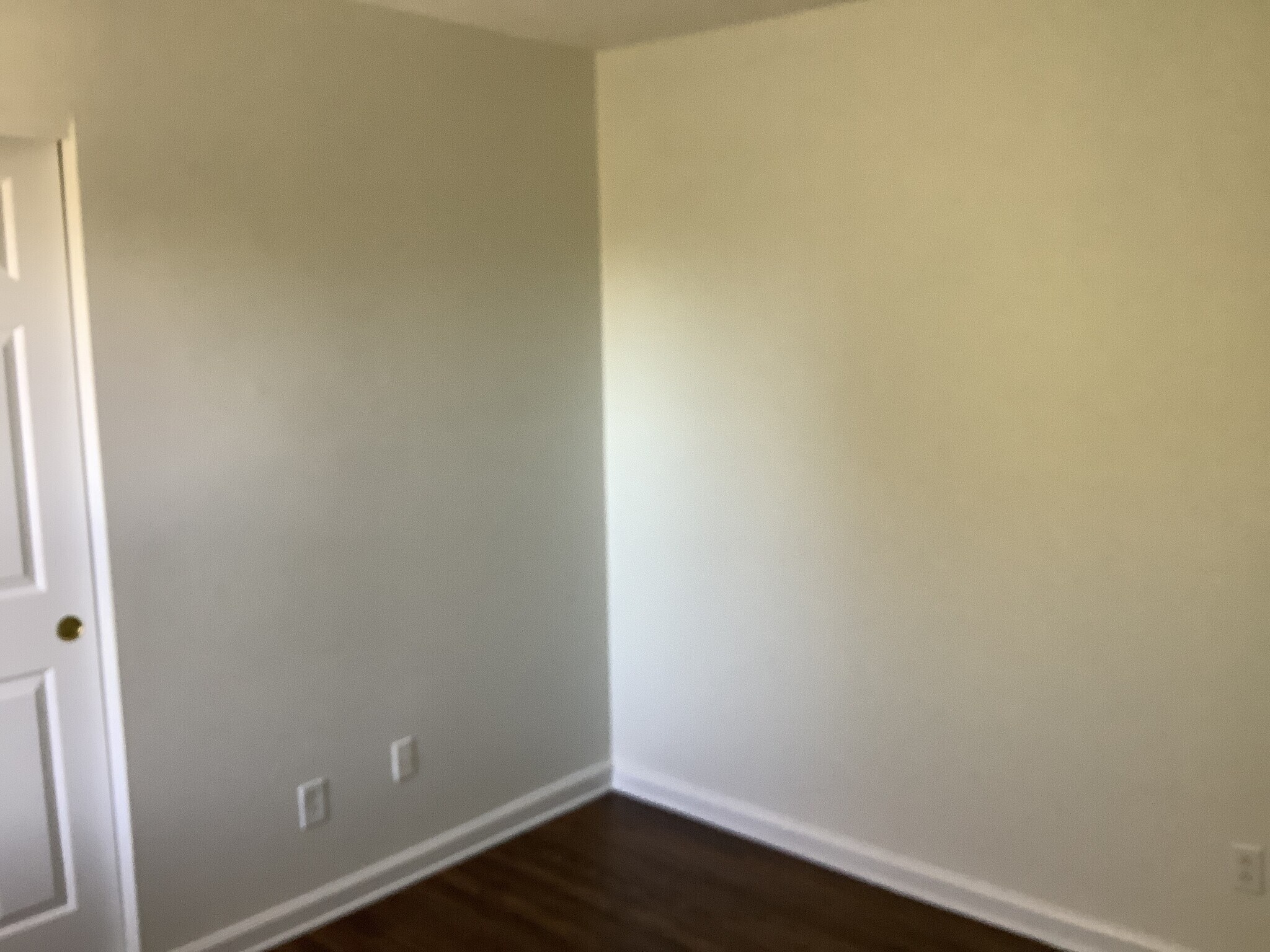 Building Photo - 2377 Ferndown Dr