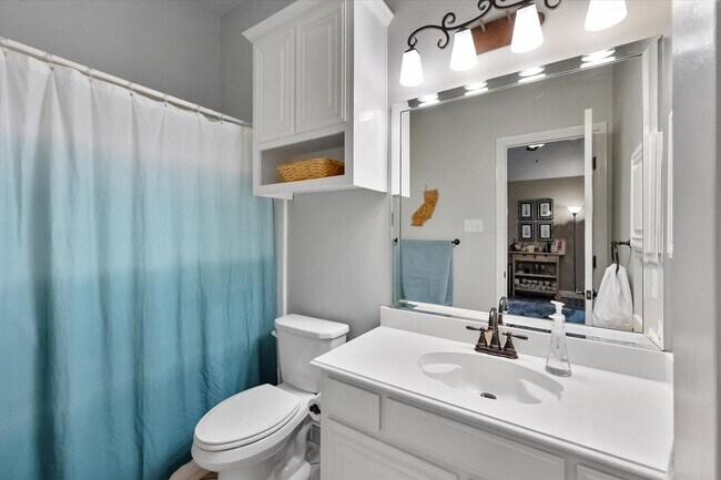 Building Photo - Gorgeous Cul-d-Sac home in Coveted Mansfie...