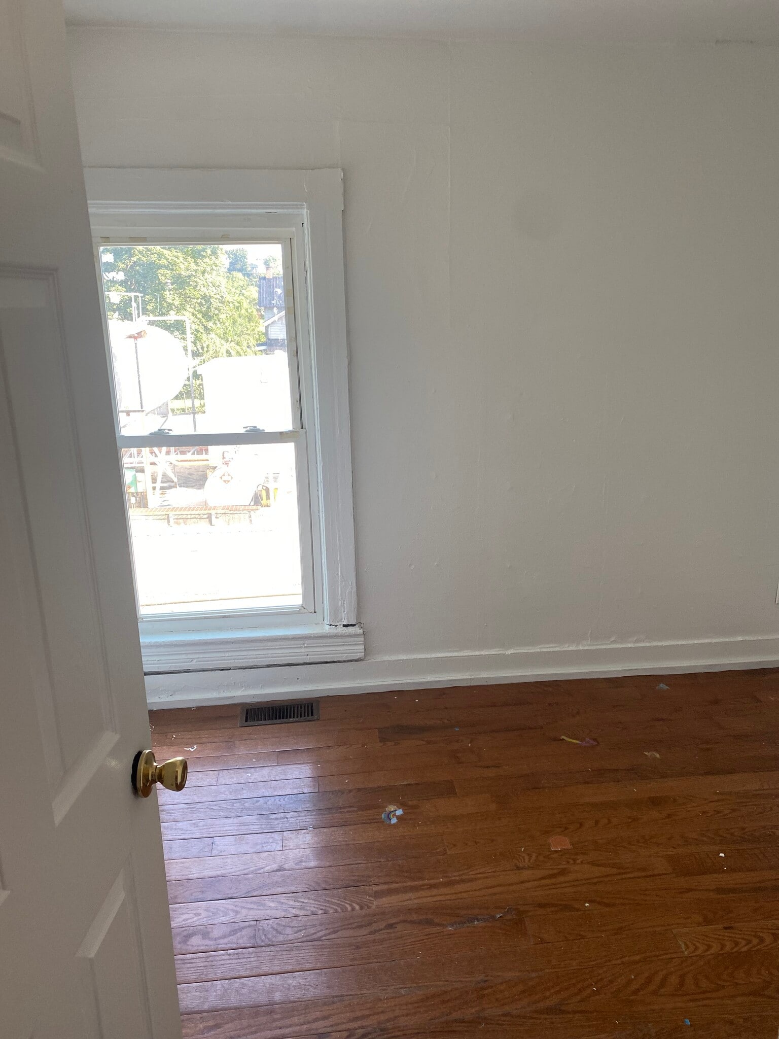 BEDROOM - 41 Derby St