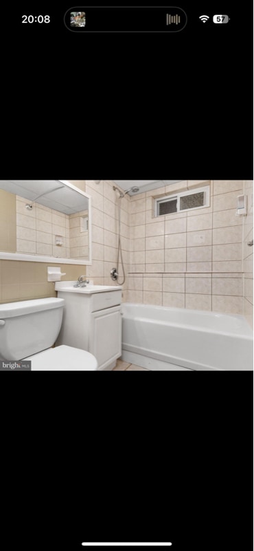 Building Photo - 1501 King Philip Cir