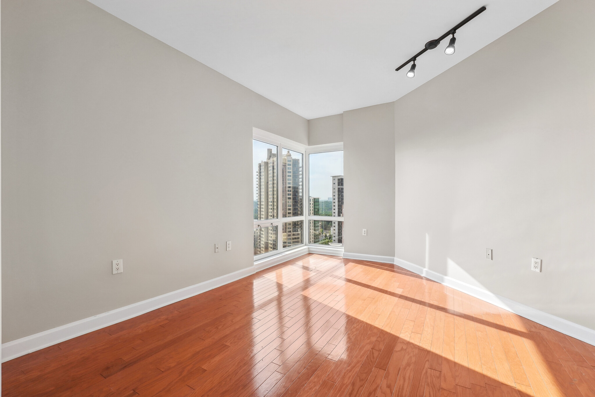 Building Photo - 3475 Oak Valley Rd NE