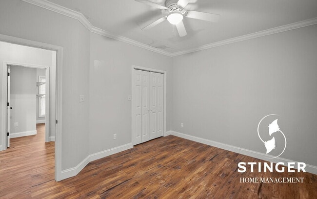 Building Photo - 1606 Columbia Ave