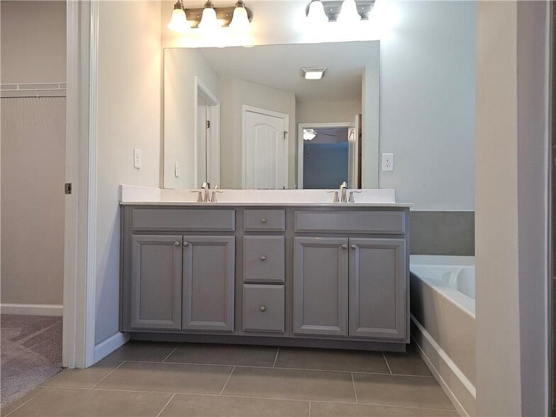 Building Photo - 871 Sunset Park Dr