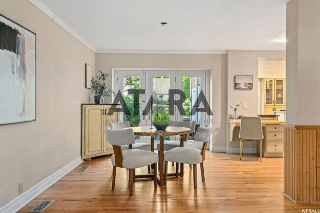 Building Photo - 1577 E Tomahawk Dr