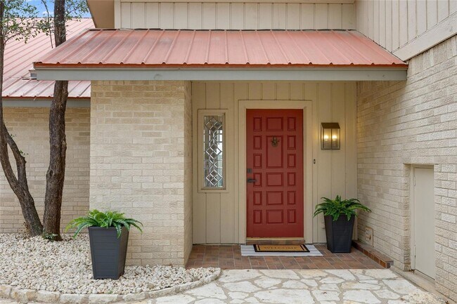 Building Photo - 18205 Ridge Rd