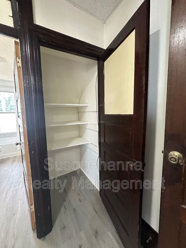 Building Photo - 2803 Canby St