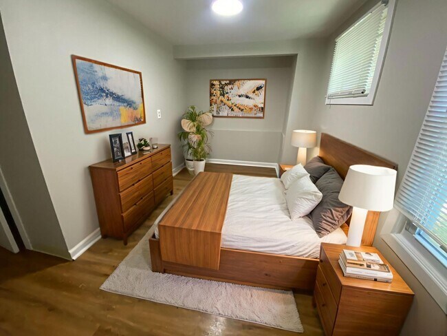 Building Photo - 505 Cañon Ave