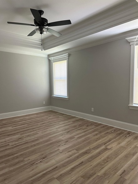 Building Photo - 11 Provo Pl