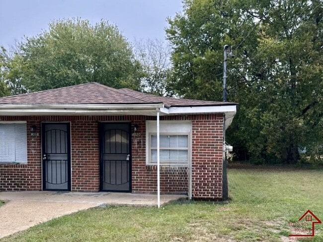 Building Photo - 4020 Kirkland Ave