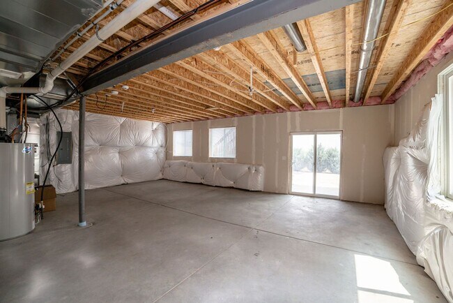 Building Photo - Bright & Spacious 3 Bed + Loft | 3-Car Garage in North Fort Collins