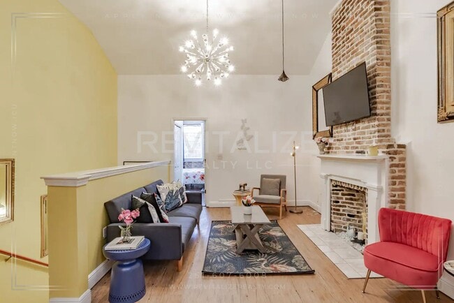 Building Photo - 163 State St