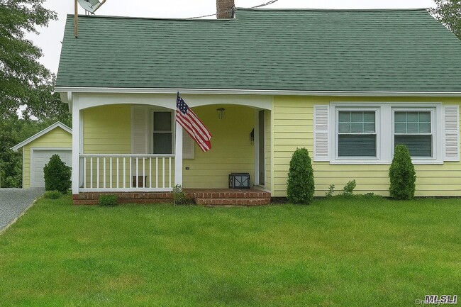 Primary Photo - 15 River Rd
