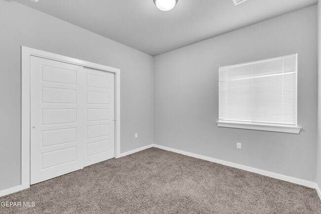 Building Photo - 11364 Santa Barbara