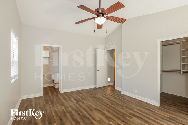 Building Photo - 3717 W Tierra Buena Ln