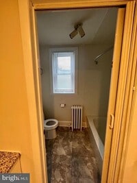 Building Photo - 46 Holland Ave