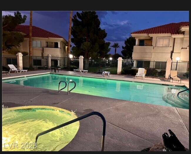 Building Photo - 356 Manti Pl