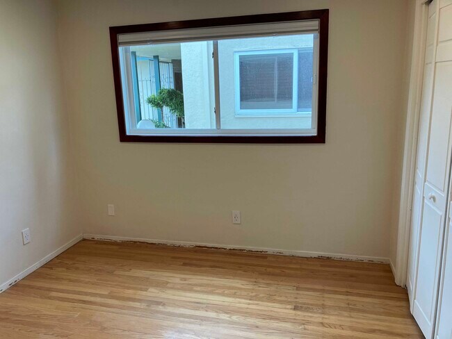 Building Photo - 1423 Walnut St