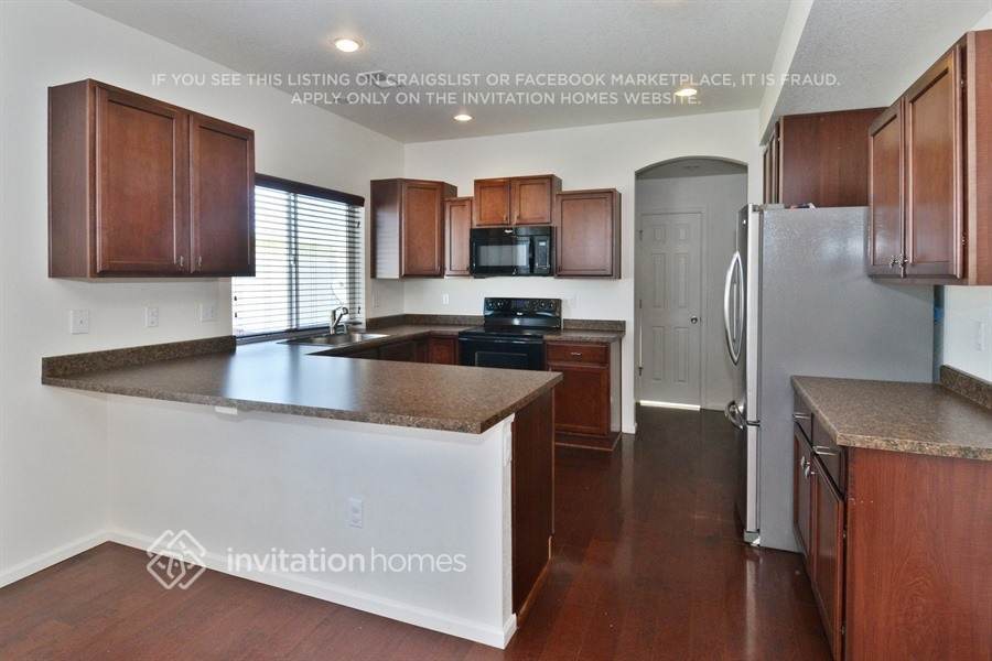 Building Photo - 20621 Randolph Pl