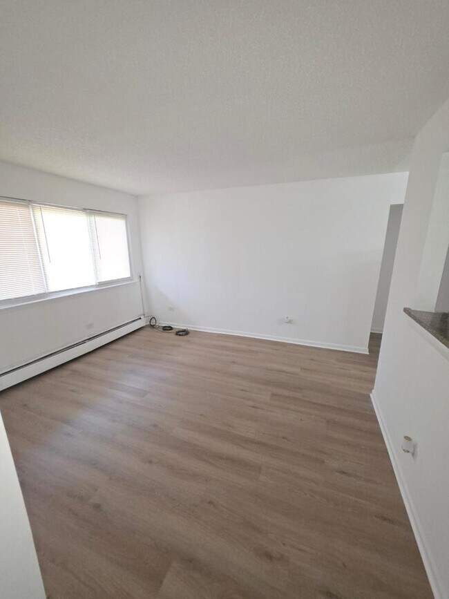 Building Photo - 111 Boardwalk St