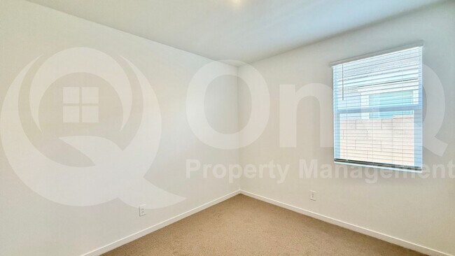 Building Photo - 141 N 175th Ave