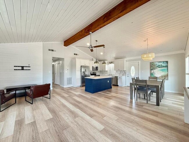 Building Photo - 15613 Gulf Blvd