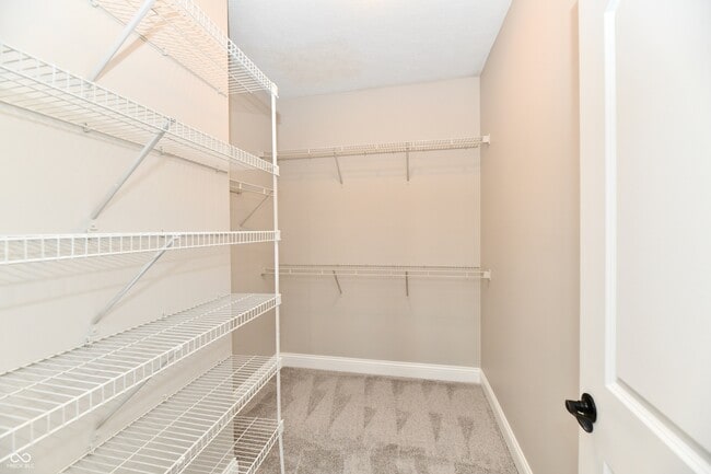 Building Photo - 8555 One W Dr