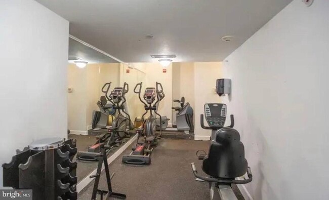 Building Photo - 2035 2nd St NW