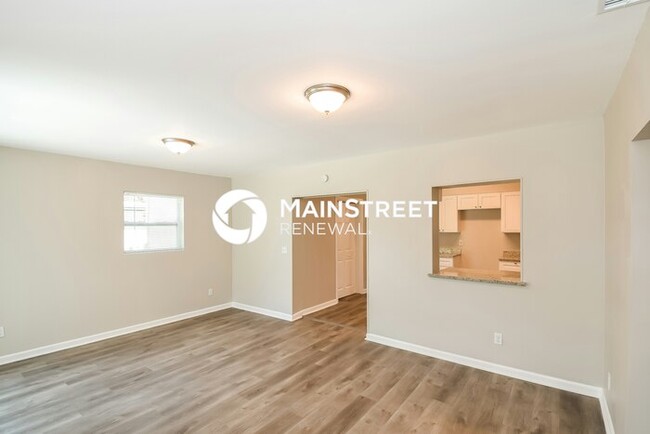 Building Photo - 10560 Citrus Ln