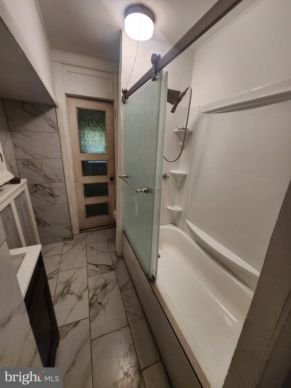 Building Photo - 69 S 7th St