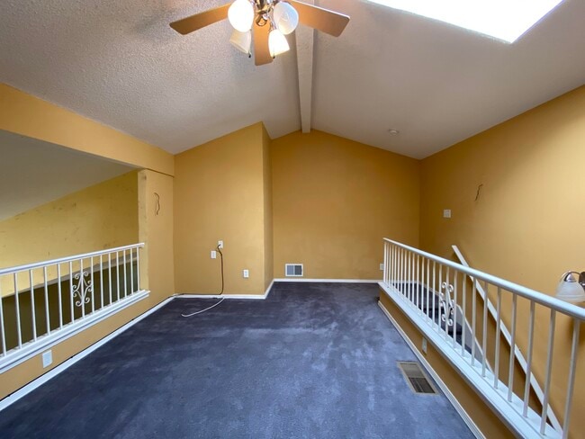 Building Photo - 12374 Paseo Lindo Dr