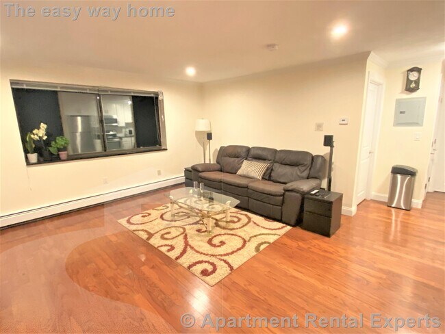 Building Photo - 6 Blair Pl