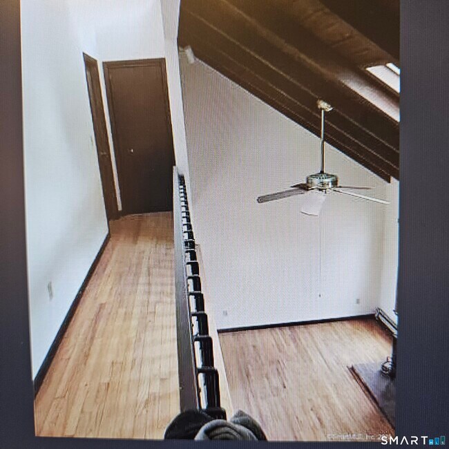 Building Photo - 47 Broadway S